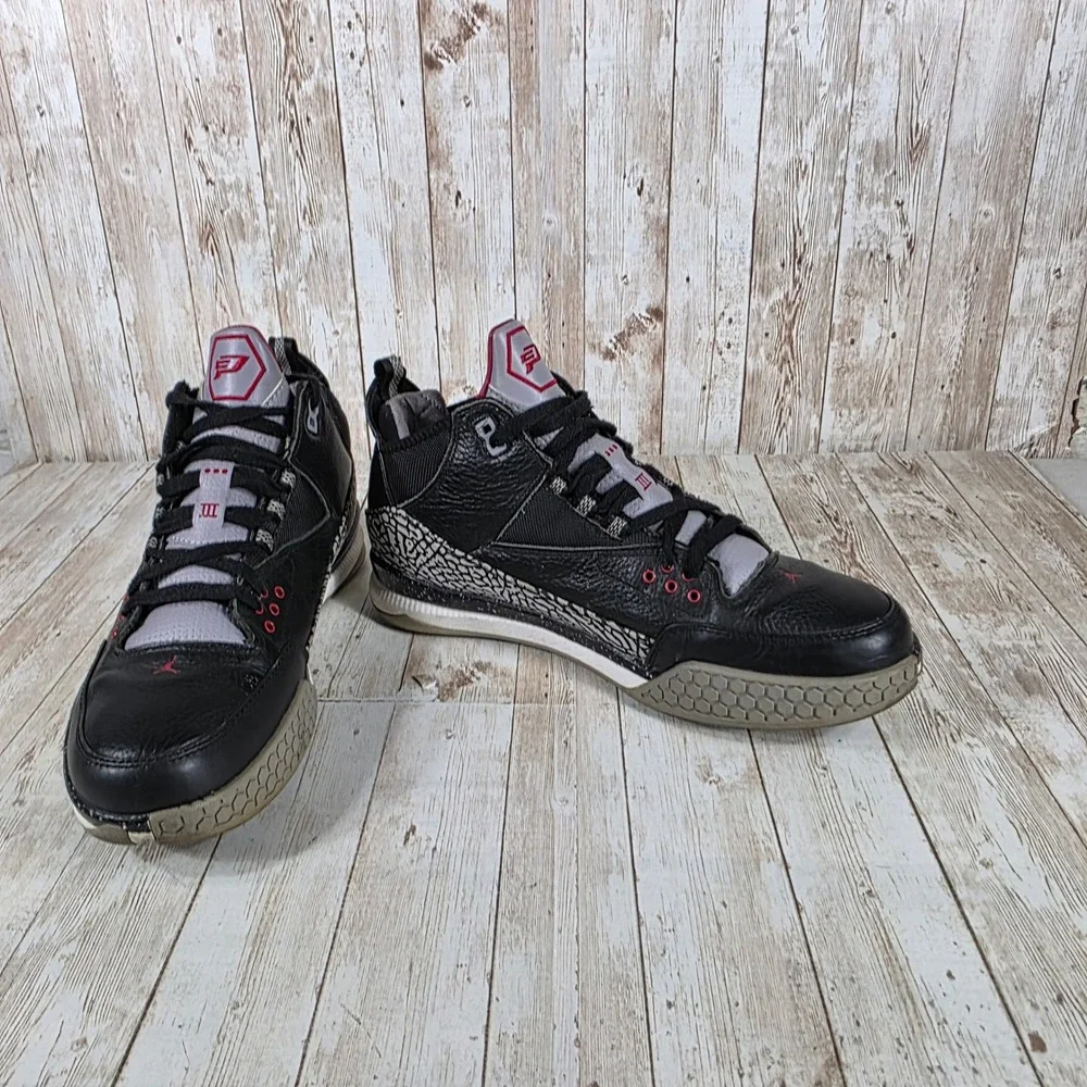 Jordan Spizike‎ Basketball Shoes Black Red Accent Sneakers Athletic Mens